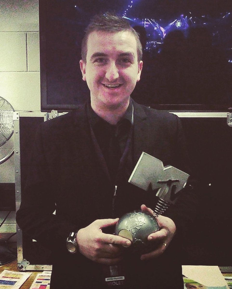 PhilipJReynolds's tweet photo. 10 years ago since the @mtvema awards came to #Belfast. Lads what an experience that was. 🔥
#MTV #odysseyarena #SSEBelfast #TV #Awardsshow #belfast #tv #broadcasting #TVbroadcasting #arenashow #liveTV #justinbieber #selinagomez #ladygaga #november https://t.co/s0iegUZnbZ