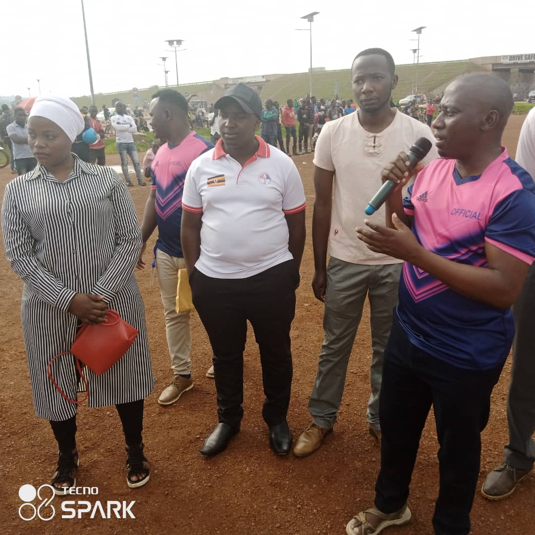 KizzaHakim's tweet photo. Namungoona Play ground ,I want to think fellow Leaders for the spirit of togetherness in service delivery to our people ,For the boys participated in this tournament i want to wish you a prosperous foot ball season @KizzaHakim as the Chief organizer
#WeAreNationalUnityPlatform https://t.co/WuZdOVbm23