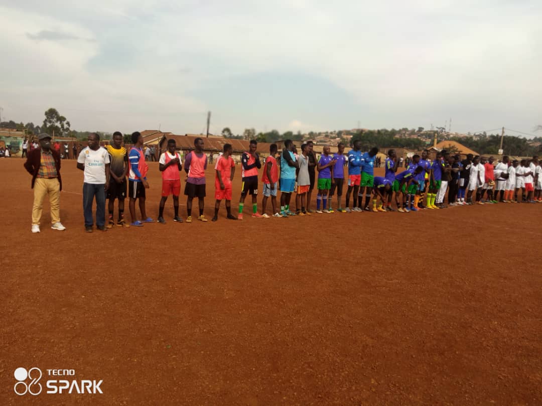 KizzaHakim's tweet photo. Namungoona Play ground ,I want to think fellow Leaders for the spirit of togetherness in service delivery to our people ,For the boys participated in this tournament i want to wish you a prosperous foot ball season @KizzaHakim as the Chief organizer
#WeAreNationalUnityPlatform https://t.co/WuZdOVbm23