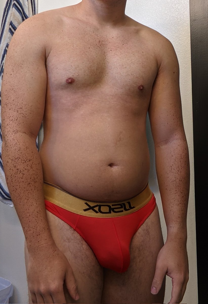 beefybluemayo's tweet photo. Post shower photo shoot https://t.co/Dg5Npl8x1t