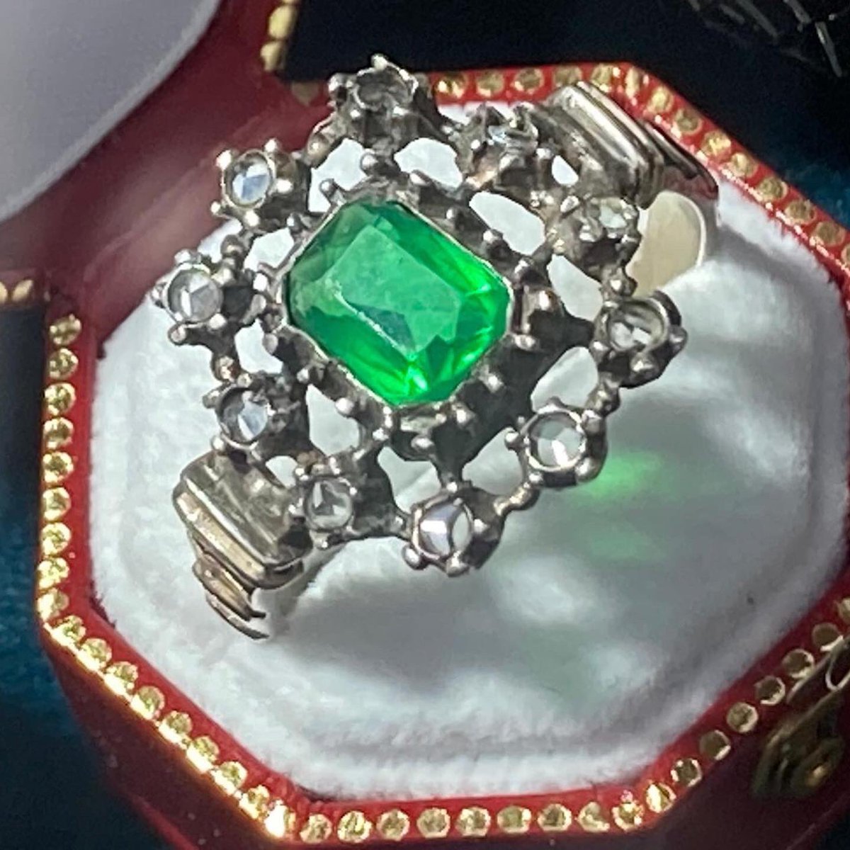 Here is a little look at some of the stalls at today’s Antique &amp; Vintage Fair at <a href="/ConferenceDerby/">Derby Conference Centre</a> The Derby Conference Centre ... If you couldn’t make it today we are open again tomorrow 9am - 4pm 🙂