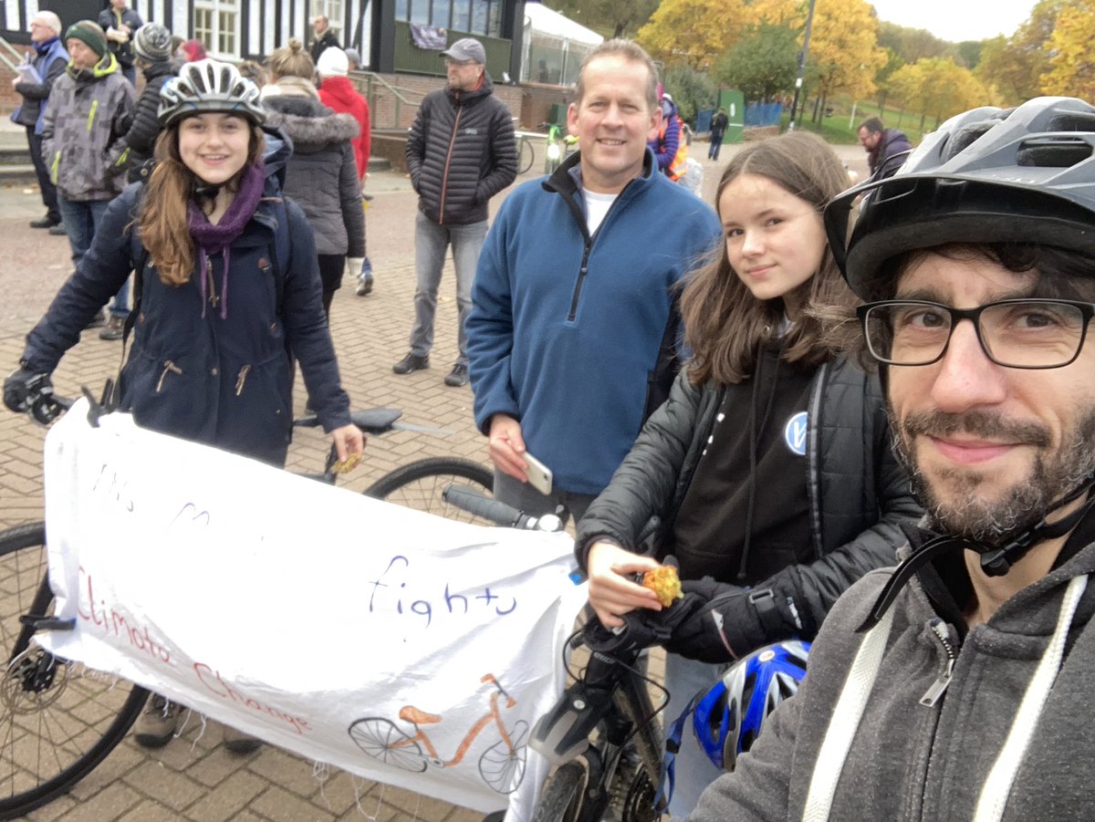 ItsTimHills's tweet photo. Plenty of people at the #GlobalDayofAction match in nottingham. First climate change protest I’ve been to. #ThisMachineFightsClimateChange https://t.co/5gzY8MVdPs