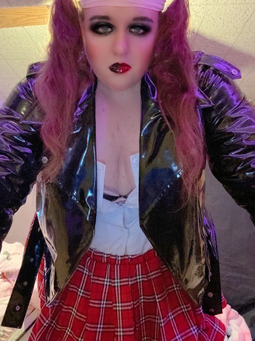 Me really for school in my school girl outfit https://t.co/N3jh1yzQ2J<a href="/tag/newprofilepic"class="tags"><span>#newprofilepic</span></a>