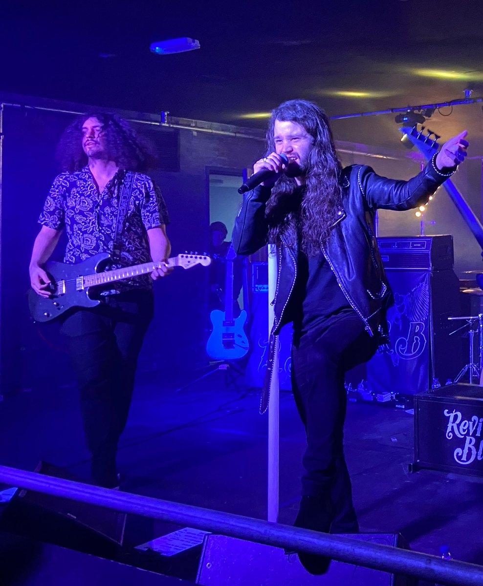 TAT2630's tweet photo. Some more photos of @RevivalBlack_ at @NightrainBD1 last night.
🔥🔥🔥
#NWOCR #LiveMusic #StepInLine #rocknroll https://t.co/mQbIEBvGsF