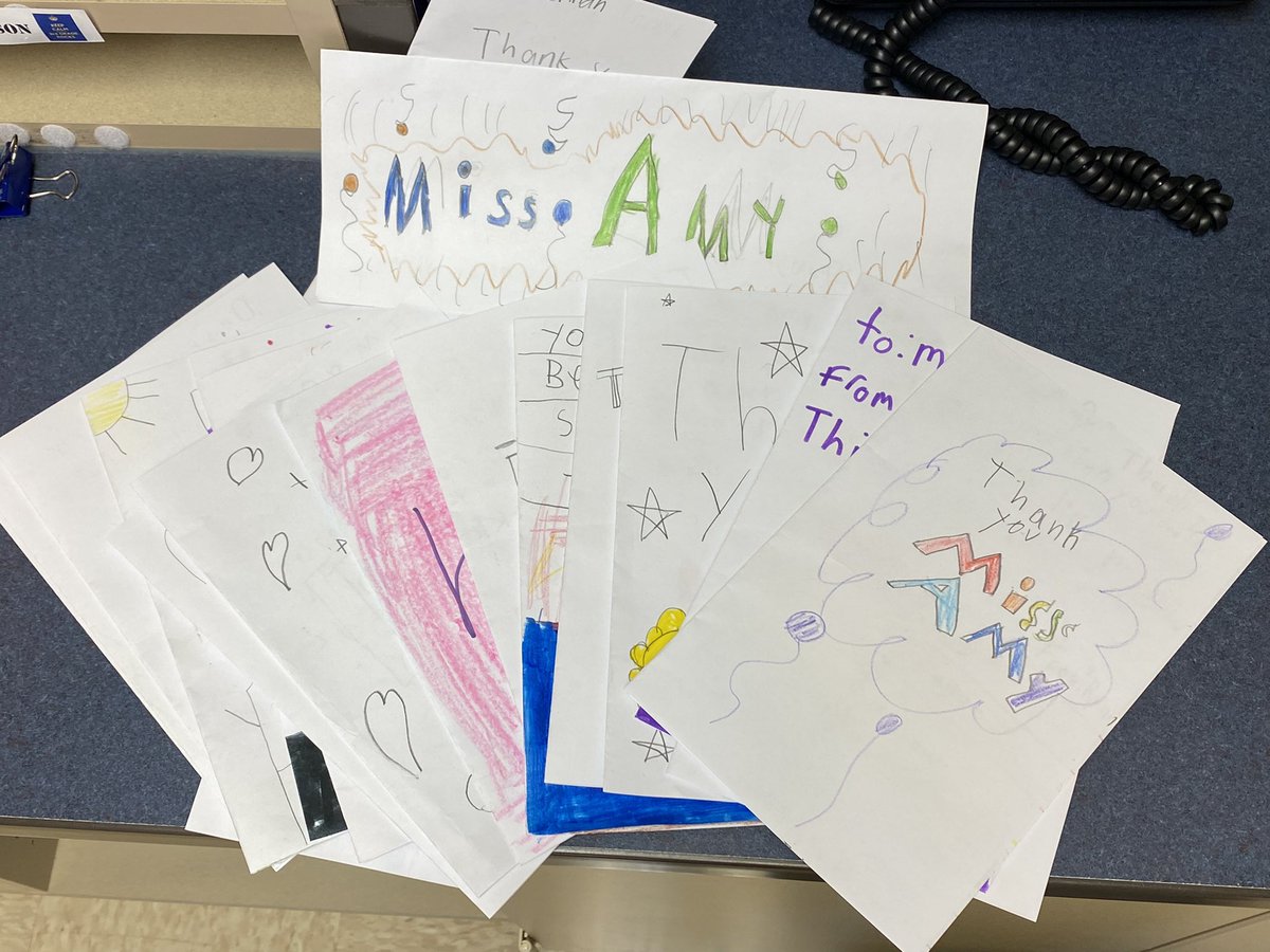 FCPS_SWilson's tweet photo. Thoughtful Thursday in Third Grade! My students created thank you notes for a staff member that helps our class so that they know they are appreciated! #teamcmes @CMESLions https://t.co/EqjKRSdSo7