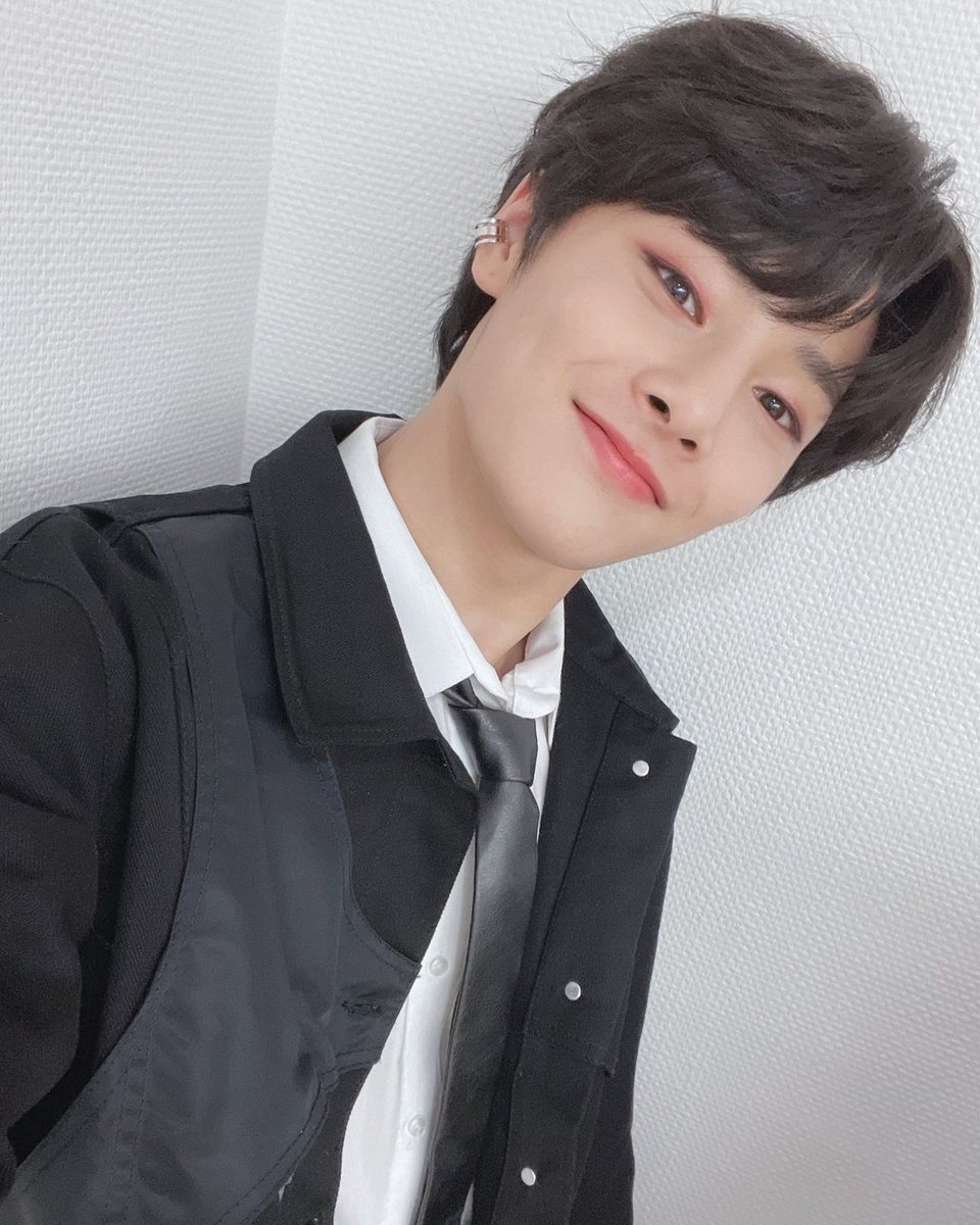 bxngpher's tweet photo. 📄Actualización de Jeongin en Instagram 📸

Todas las fotos aquí 👇

🖇;;https://t.co/QaepkoPWm8

#straykids #stay #jeongin https://t.co/ZmSiwjOZVU