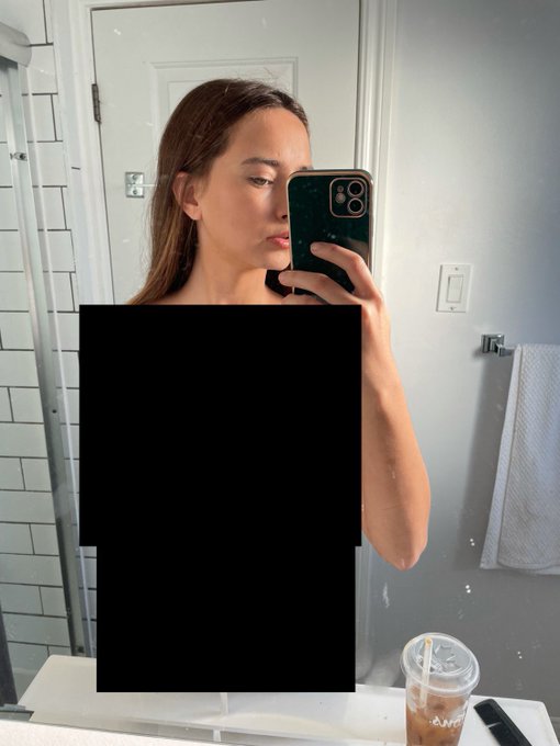 Boobs looking crazy big today.  https://t.co/ltyJDJCeS6 https://t.co/RDplQuqBV3