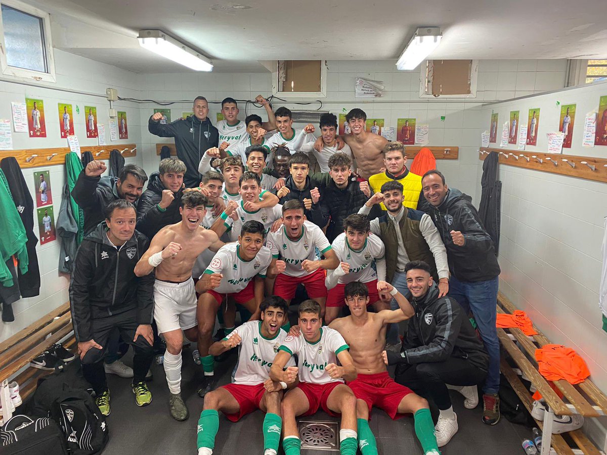EscuelaTrival's tweet photo. 🟢 Lo merecía el Juvenil División de Honor y aquí está la victoria que lo va a cambiar todo 🚀🚀🚀🚀🚀. 

¡Orgullosos de vosotros y de vuestro esfuerzo! 💪💪💥💥 https://t.co/CRroceSaW5