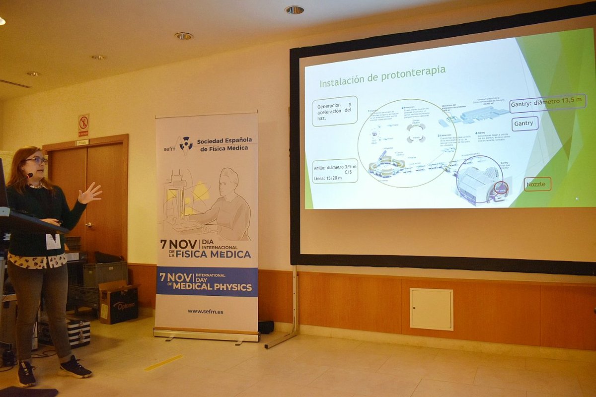 GSefm's tweet photo. Roser Fayos-Solá, radiofísica de @ClinicaNavarra nos introduce la terapia de protones #1aJornadaCurie #IDMP2021 @SEFM15 https://t.co/JWcbmZkSdi