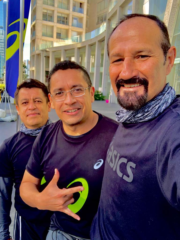 CsarEfrain's tweet photo. Excelente entrenamiento. Equipo #asicstrainingprogram 👟 🤙 🏃♂️
#Runkeeper #AsicsMéxico #nikerunclub #Sumandokms #Templorunner #YoElegiCorrer #manicomiorunner 🤪 https://t.co/mlT9IHFmL0