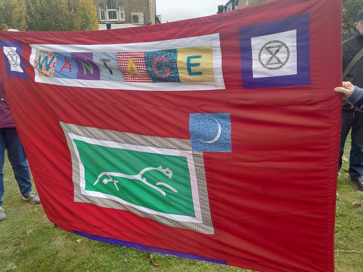 XRWantage's tweet photo. It was great to be in Oxford for the march today!

So many friends!
So many climate activists!

@AbingdonXr 
@XR_Oxford 
@XRebellionUK 
@XrYouth 
@xryouthoxford
@ExtinctionR

#ClimateJustice #GlobalDayofAction 
#COP26 
#ClimateAction 
#ClimateCrisis 
#ExtinctionRebellion https://t.co/DDpnhh6P2Q
