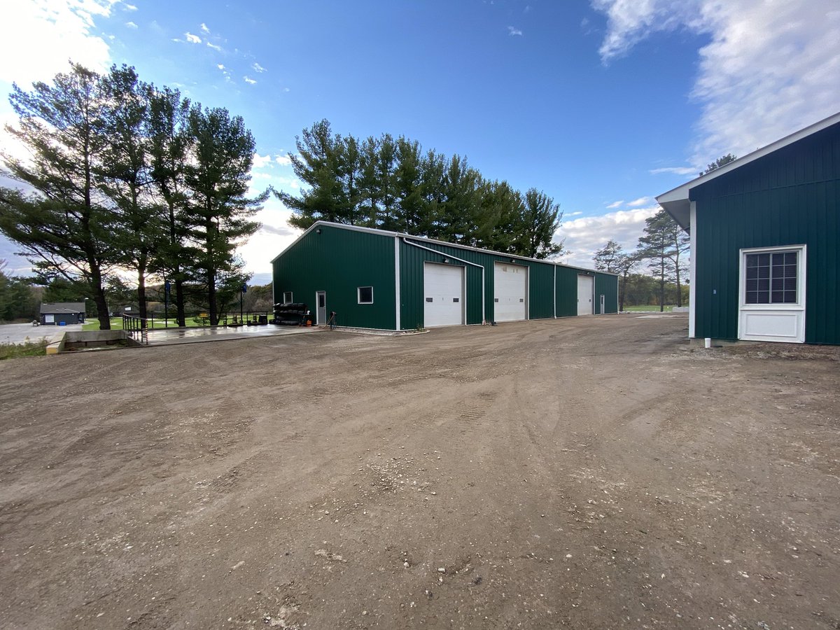 GriffithsJayson's tweet photo. How it started Friday and how it ended…we are very grateful to Membership for the retaining wall & much needed pavement…soon to be fenced, providing a gated, secure, 6,000 sq ft outdoor lit storage compound 🙏👏 #nodust #nogravel #cleanwheels https://t.co/A2MncU5H2m