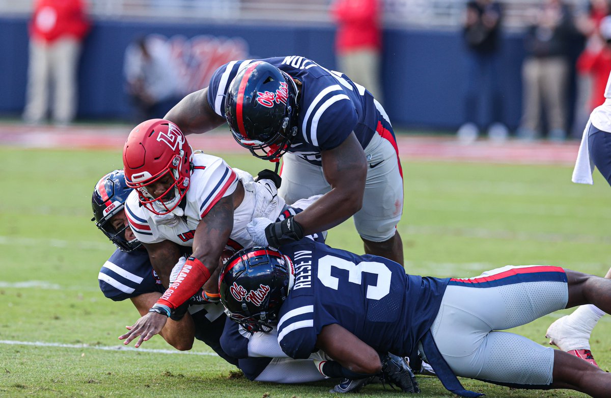 OleMissFB's tweet photo. SEVEN sacks in the first half! 🦈 https://t.co/b84PSILgrg