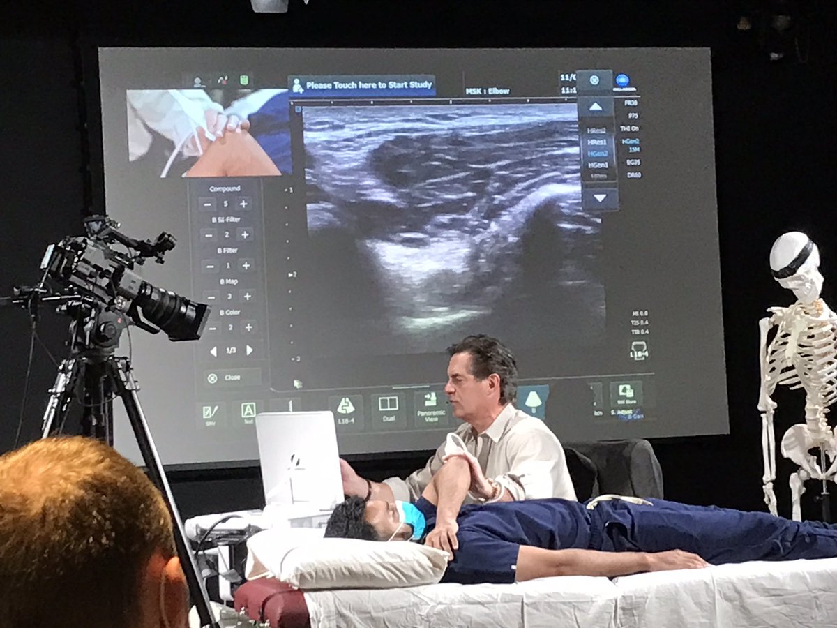 glohwangMD's tweet photo. Another fantastic ultrasound workshop today, focusing on the elbow. Next month (12/4) will be in the hand/wrist, hope u can join us in person. Today we had enough instructors to provide one on one teaching! My student got to scan the whole time during break out sessions! https://t.co/h3tmZvkFop