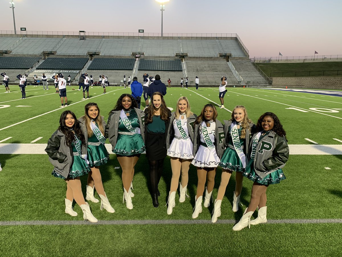 PHSBelles's tweet photo. Senior Night for my Class of 2022 Belle Seniors!! So proud of these 7 girls for facing the challenges of COVID and staying committed with optimism through their years! Hope this is their best year yet! ππ€β οΈπ #poteetstrong #butterflytribe #classof2022 https://t.co/5MX4rmmHcU