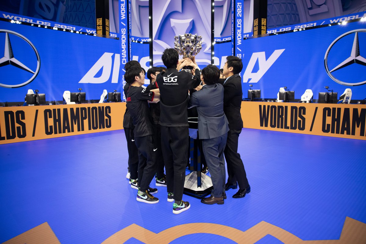 6 times #LPL Champions
MSI 2015 Champions

#Worlds2021 Champions