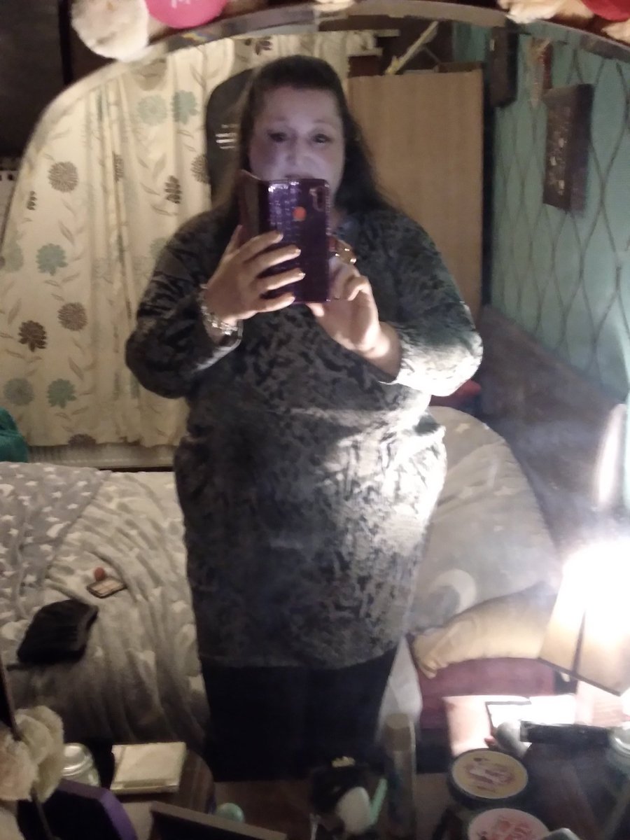 CutePoison77's tweet photo. OK I don't fo this often enough .... this girl is going out out...#workwife 's wedding reception never get dressed up or wear make up ..braving heels too #poorfeet https://t.co/1WFAYA4Qhw