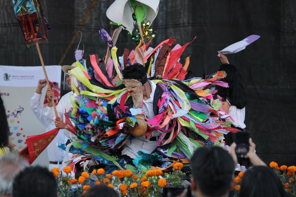 CulturaCiudadMx's tweet photo. Ven a la @FiestaIndigena a disfrutar de toda la música🎤, el sabor😋, la danza💃, los talleres y mucho más de la cultura de nuestro país. 🇲🇽 

Consulta la programación 👉 https://t.co/p2p50CCng2. 

#FiestaIndígena2021 https://t.co/YEu5m4HgSS