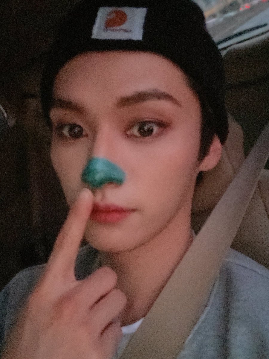 Feruguxikita's tweet photo. I vote for #straykids on Worldwide Fan Choice #MAMAVOTE https://t.co/mAixkahbjL