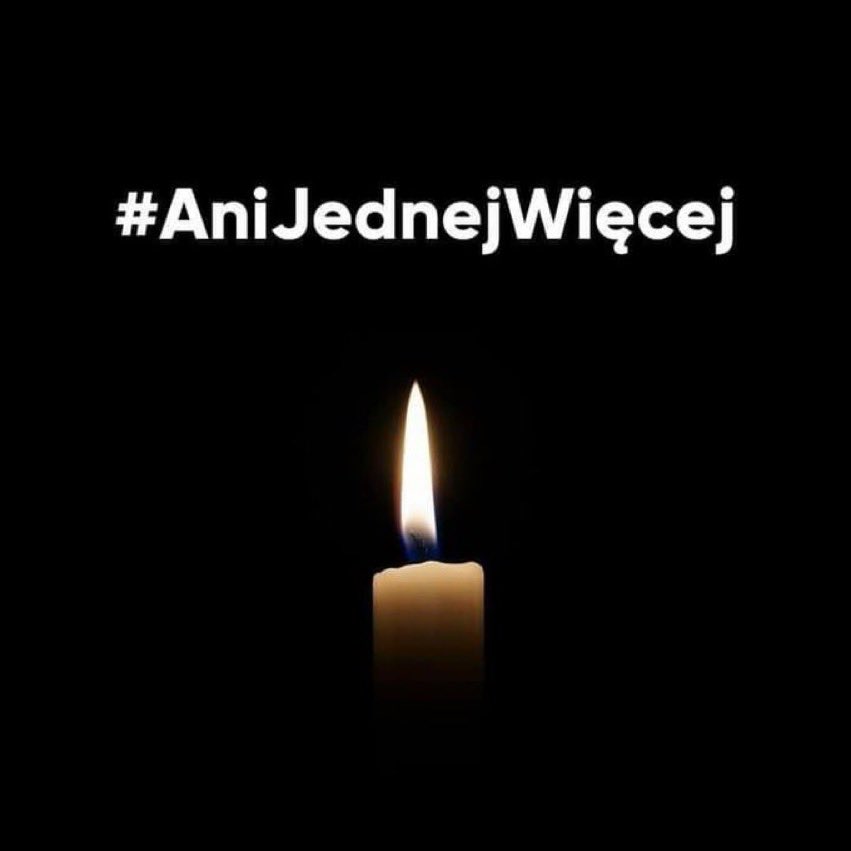 Thousands of people are in the streets in Poland today to protest the inhuman de facto ban on abortion.

After the death of a young pregnant woman, they say: Not one more.

The struggle for our safety and our rights continues.

Solidarność 🖤⚡️

#AniJednejWięcej