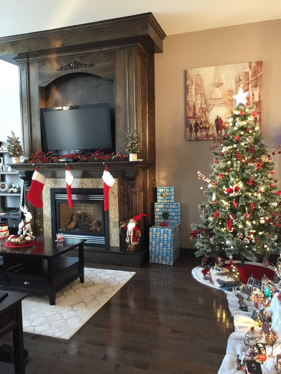 BolducDany1's tweet photo. Ready for Christmas 🎄, prêt pour Noël 🎄 https://t.co/o1lfGB0RaG