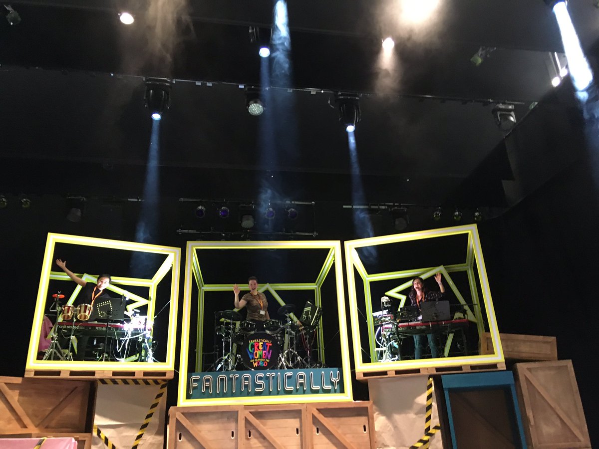 JenGreenMusic's tweet photo. Thank you, and what an opening it was! Such a pleasure to be part of this fantastically great show 🥰 Here’s the brilliant band #AudraCramer @nicolatchang @abster12, with superb keys programming by @LBS09 https://t.co/Br6SqhLGby