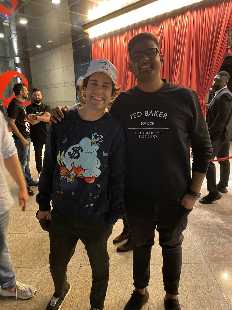 rahul_sm97's tweet photo. Please ignore my closed eyes, but this was mad! @DavidDobrik https://t.co/yk3cavTP7t