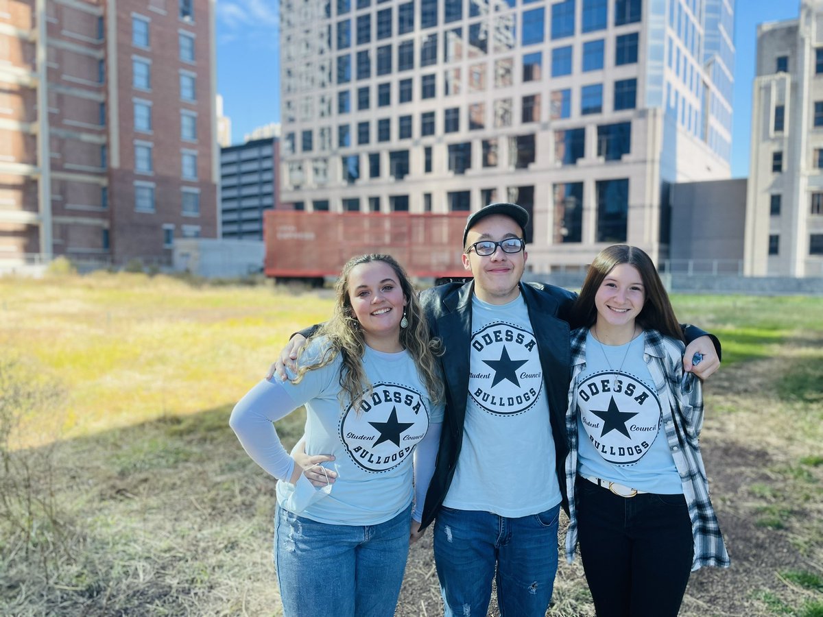 odessar7_stuco's tweet photo. This talented trio headed to KC today to present at the Missouri School Board Association about many of the positive initiatives led by students at OHS! They represented us so well!
@OHSbulldogpride 
@OHS_Activities 
@odessar7 
@MASCstuco https://t.co/pwZrCyxmCo