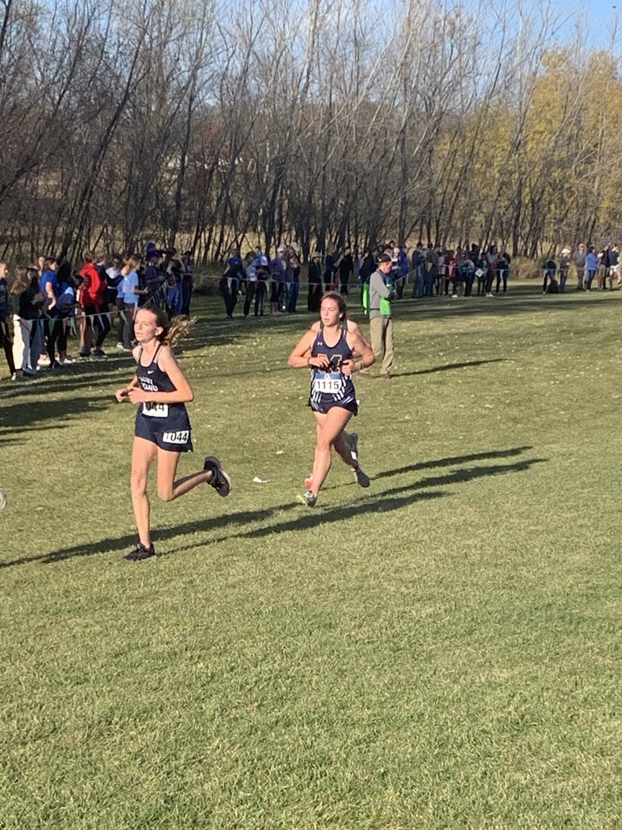 BDuffrin's tweet image. More State XC action. Great running, Zephyrs! ⁦@MahtomediPride⁩