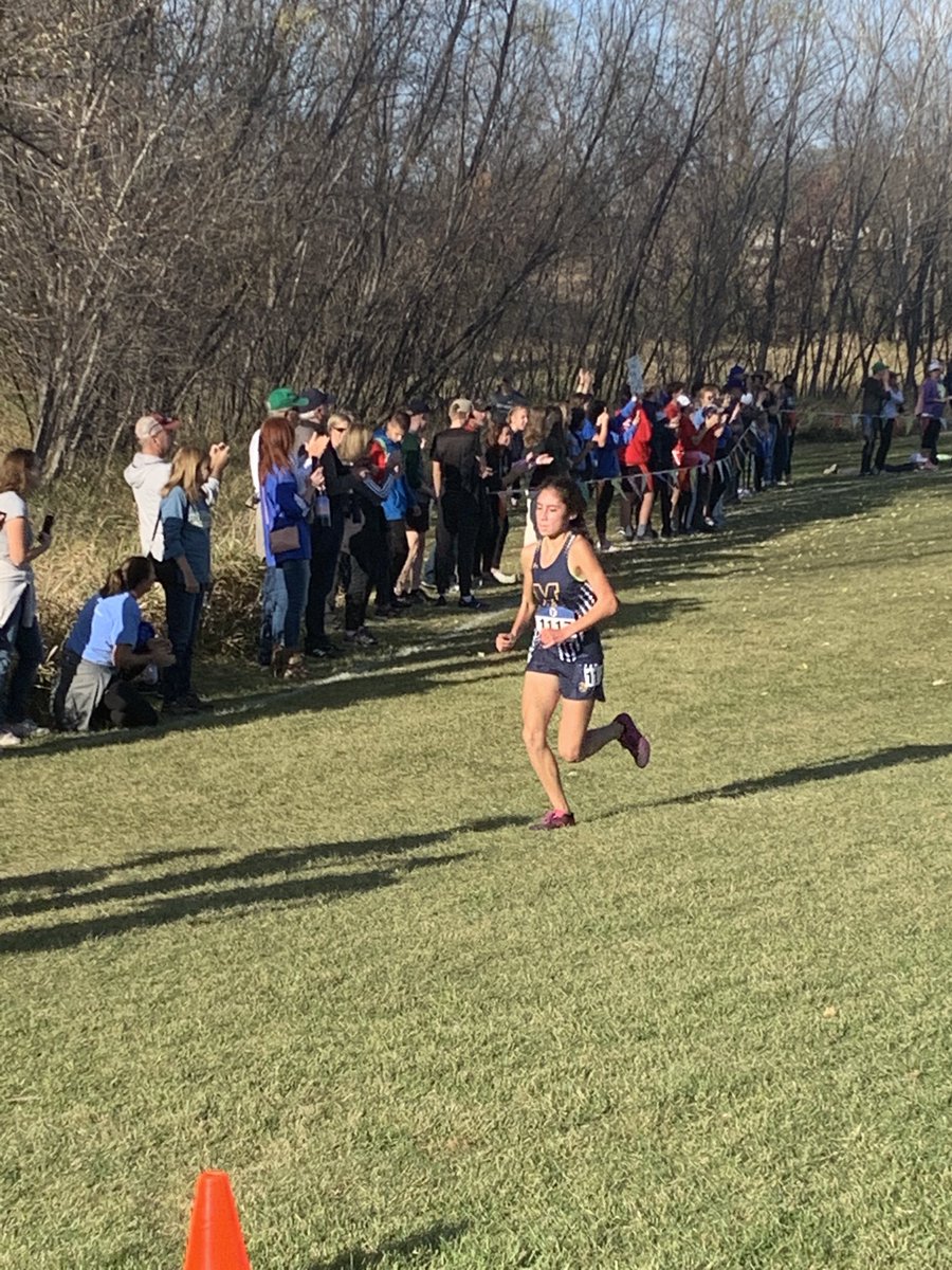 BDuffrin's tweet image. More State XC action. Great running, Zephyrs! ⁦@MahtomediPride⁩