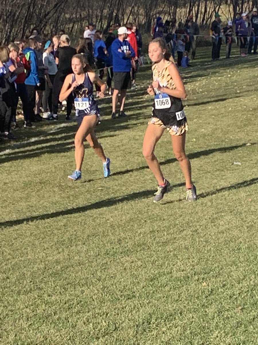 BDuffrin's tweet image. More State XC action. Great running, Zephyrs! ⁦@MahtomediPride⁩