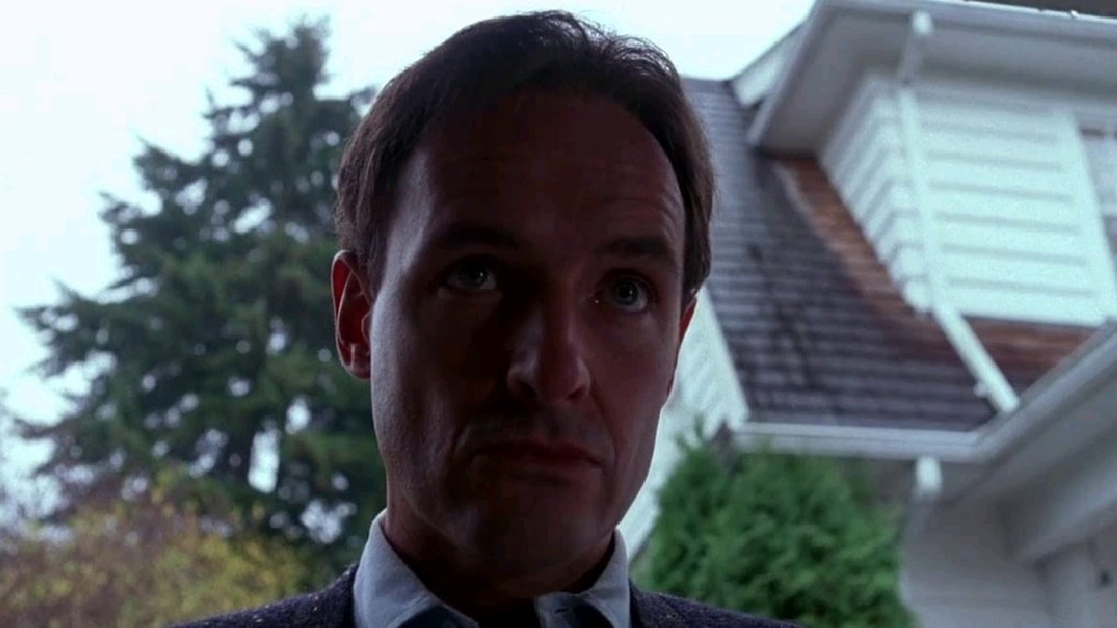 Маленькие истории с неожиданным концом. Оддара отчим фильм. Отчим фильм 1986. Неожиданный отчим. Дилан уолш фильм отчим.