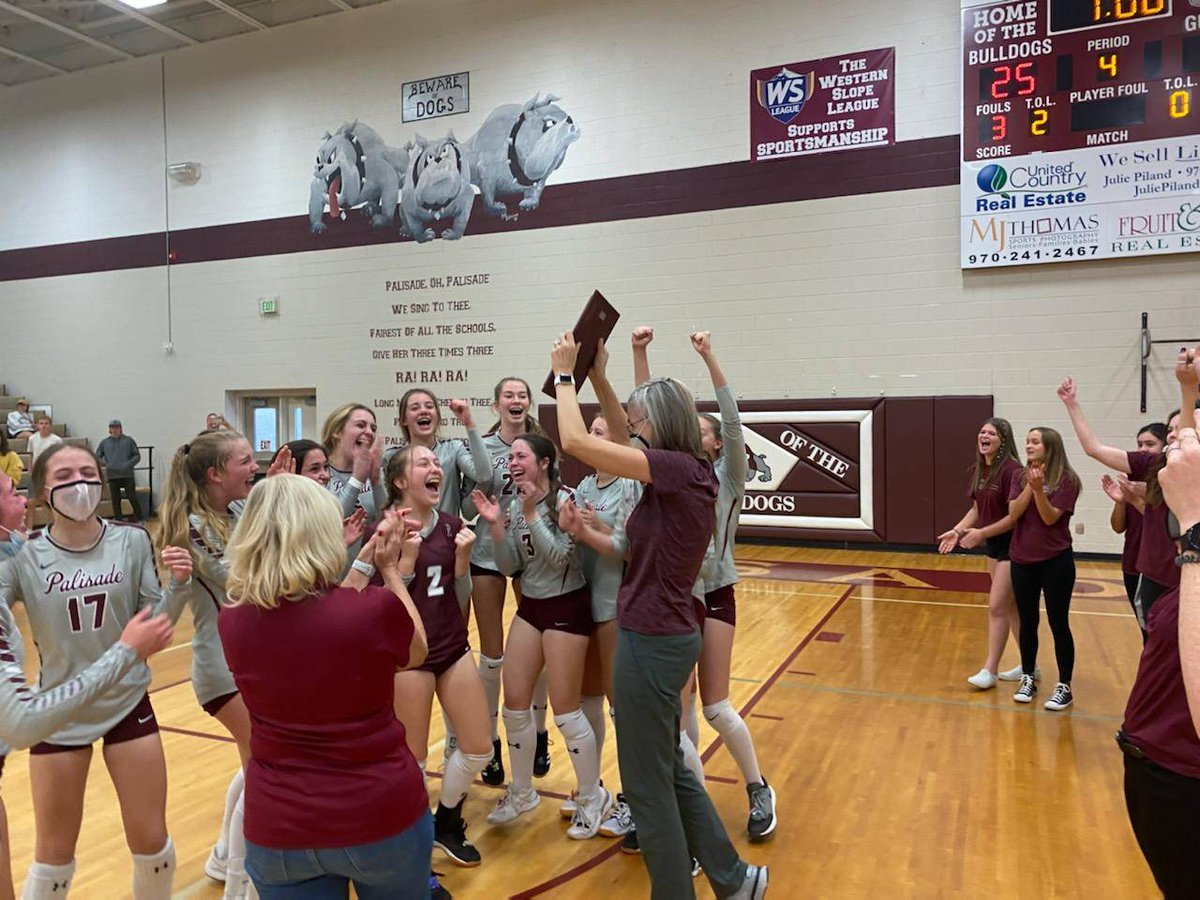 We are headed to state!!!  These girls worked hard and very deserving of the regional chaos title!  Great work girls!