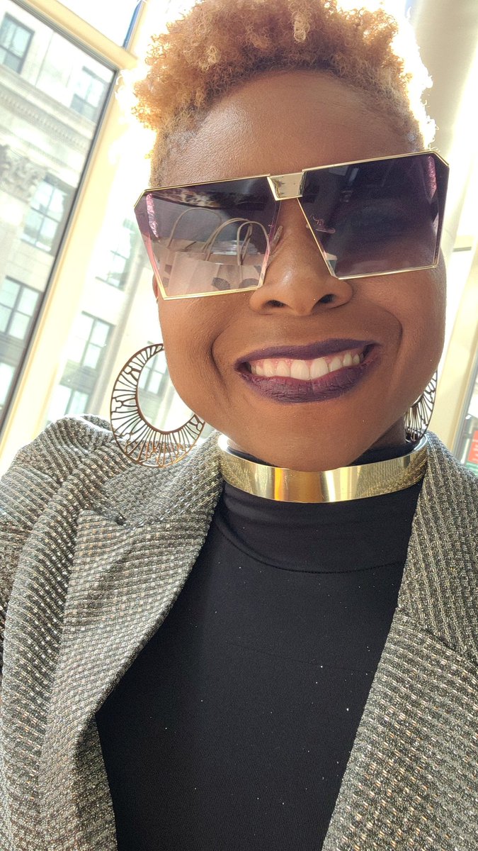 docPEACE_'s tweet image. QQ: If I created a POAP for our connection at NFT.NYC would this resonate with you?