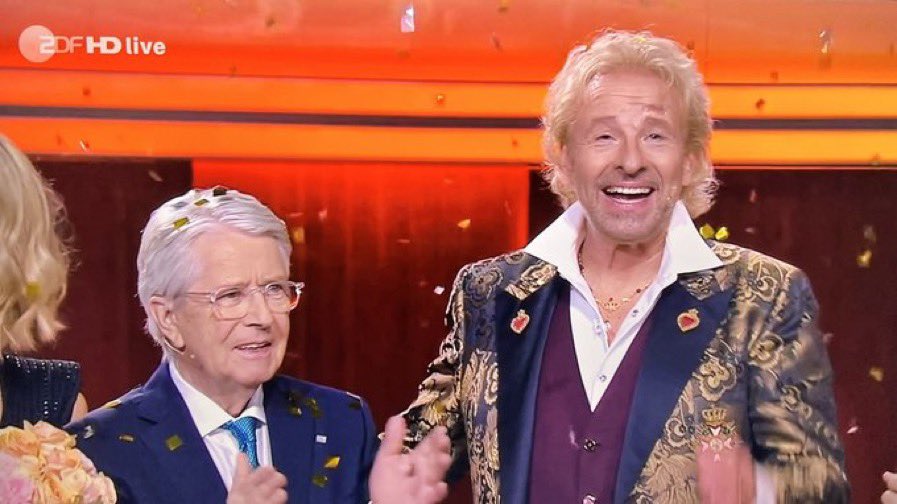 sigloch's tweet photo. Danke für unterhaltende ~3,5h Linear TV! #Wettendass @Frank_Elstner @herbstblond @ZDF https://t.co/C23ccCDmua