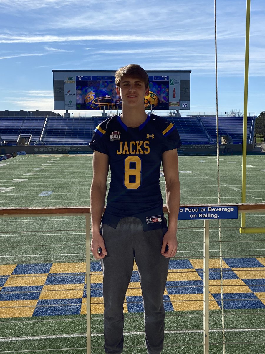 KarterMenz's tweet photo. Great game today! Thanks for having me @Coach_Spencer11 @GoJacksFB https://t.co/lQyRnpt6NP