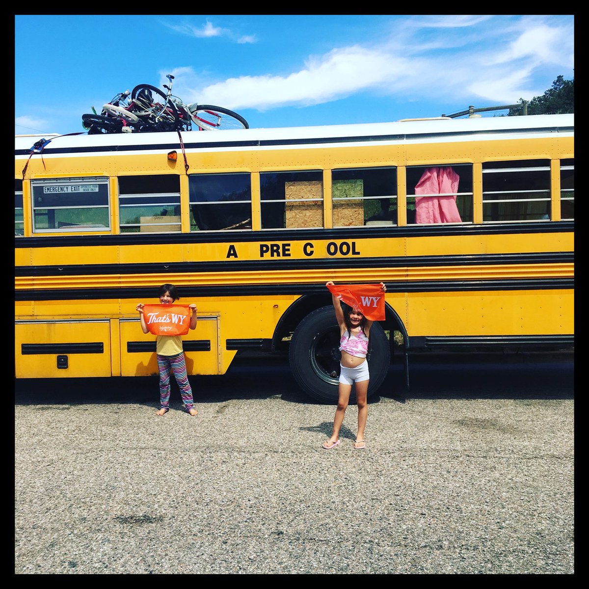 aSmithTopShot's tweet photo. #WAX #Waxp #nftart #nftcollector #NFTartist #NFT #NFTs #NFTCommunity #atomichub #nftcollectors #NFTcollectibles #cryptocurrency #crypto #cryptoart #cryptoartwork #cryptocurrencies #cryptotwitter 

A Pre Cool Bus! (#49)  https://t.co/Qcdp4KFcb8 https://t.co/67M8tBY6G8