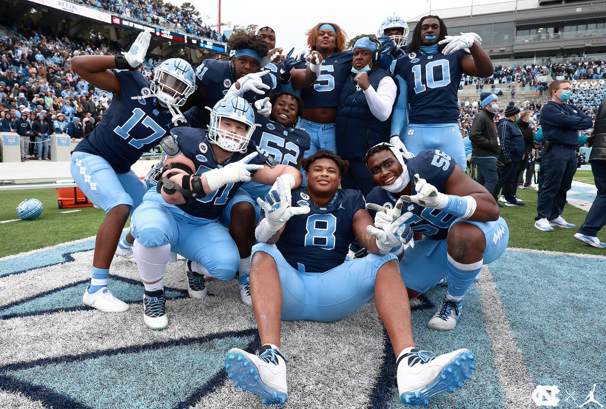 D-LINE SHOWTIME FOR LIFE 🤞🏽💙 #LLS #GOHEELS