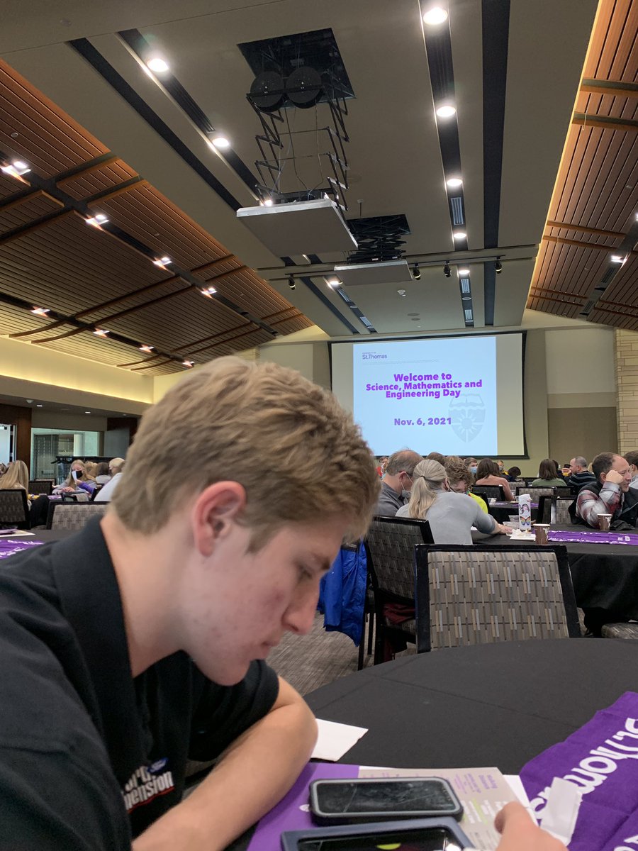 Travis_Plugge's tweet photo. Student-Athlete! #sciencemathengineering
@UST_Football https://t.co/NIslbzaqet