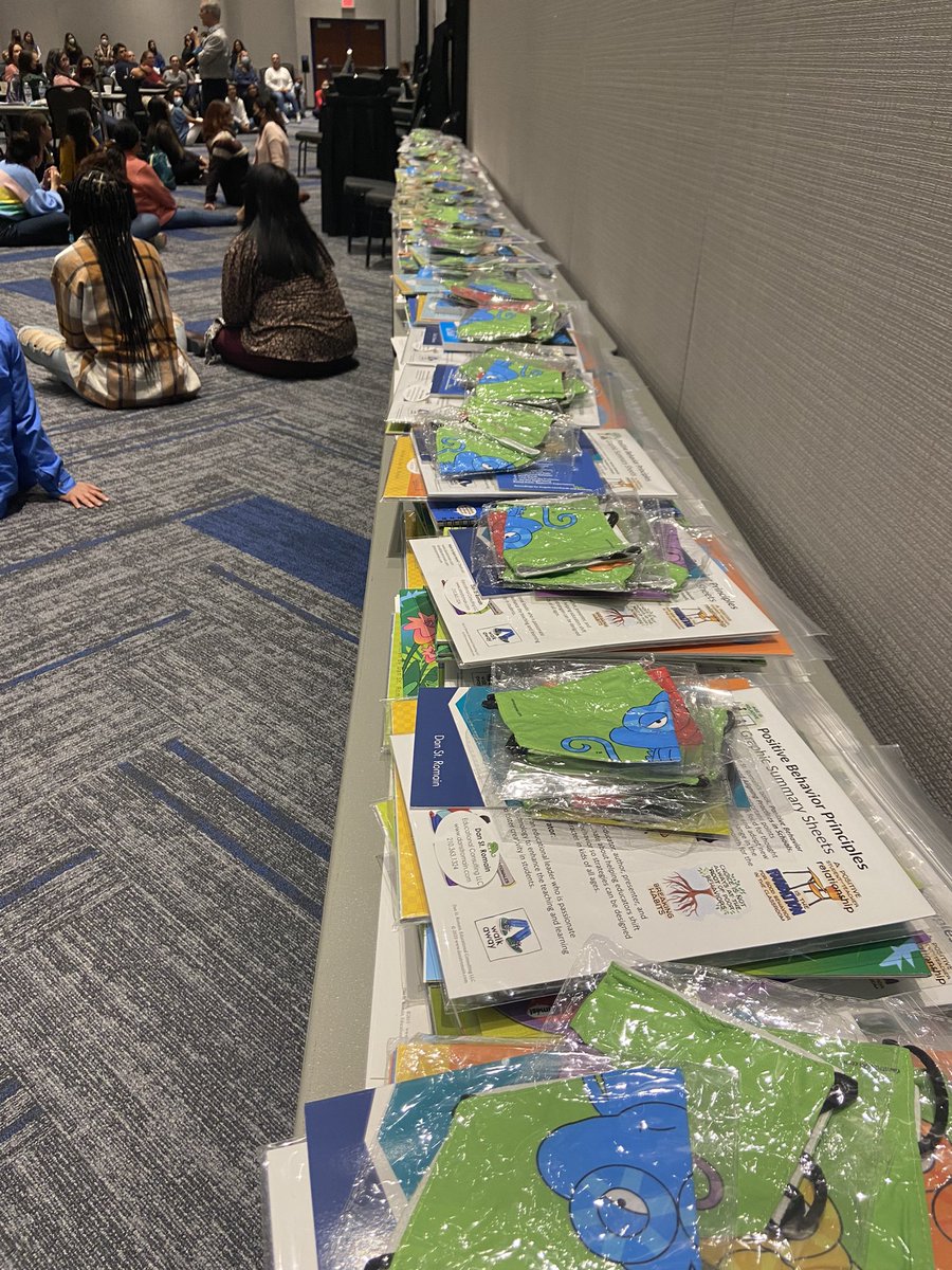 MrsMariaTrejo's tweet photo. Best day EVER…. when we get to have so much fun and freebies with CFISD Primary Bilingual/ESL teachers!!! @GR_Houston @danstromain @CFISDELs https://t.co/jX8KRqAWZD