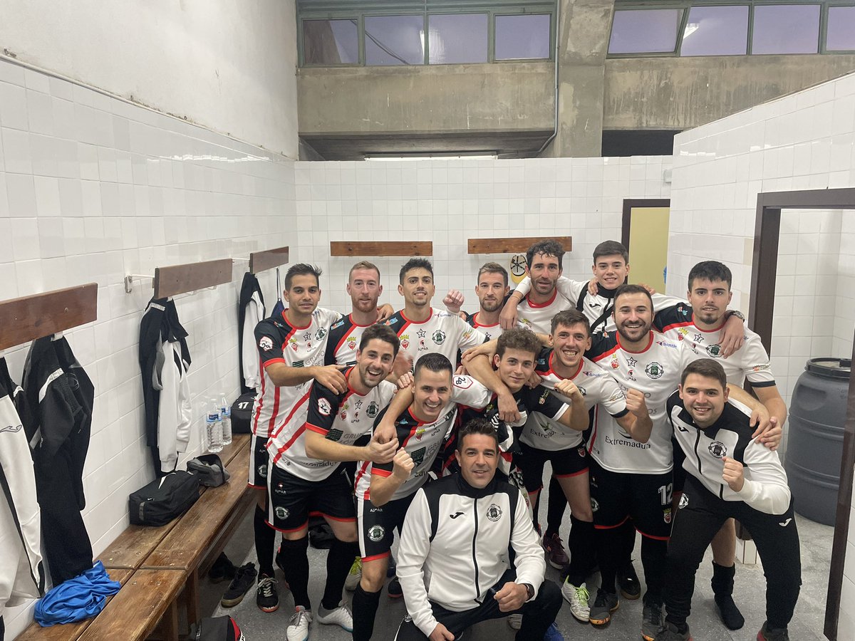 Temporada 2021/22
2 División Nacional B
Grupo IV 
Jornada 8

<a href="/grupolopez14/">GrupoLopezBolañosFS</a> 6-3 <a href="/fselalamo/">Futbol Sala El Álamo</a> 

<a href="/fedevazs/">fede</a> ⚽️⚽️
<a href="/roman_cory12/">Roman</a> ⚽️⚽️
<a href="/JulioGa78681059/">Julio Garcia</a> ⚽️
<a href="/jesusflecha1/">jesus flecha</a> ⚽️

#123👼🏻💫2🤍🖤❤️