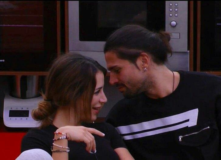 T5telecinquero's tweet photo. Vamos a ver aquí !!
La mejor carpeta de la edición y la las real es ? ?
❤ - Sandra y Julen
🔁 - Cristina y Luca
#Secret6N
#RepescaAdara6N
#RepescaEmmy
#REPESCAFIAMA
#SecretosCynthia https://t.co/DfVyaVHFXE