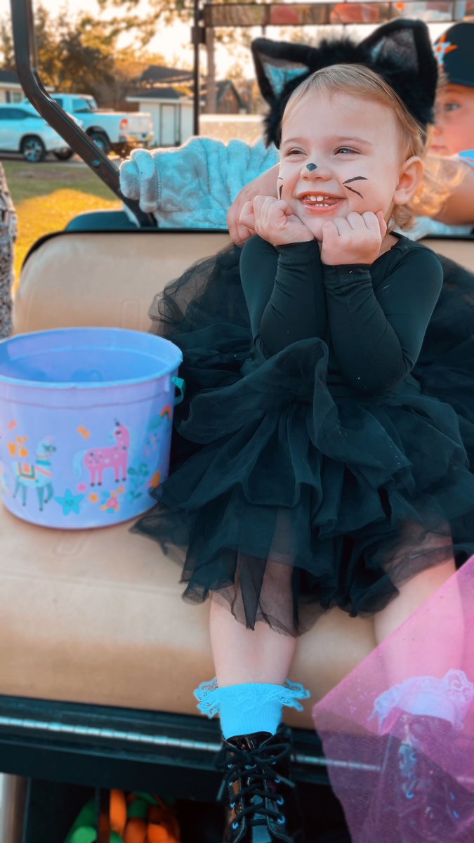 _summerstanton's tweet photo. Little Saylor girl update! https://t.co/cSSkQk7gP5