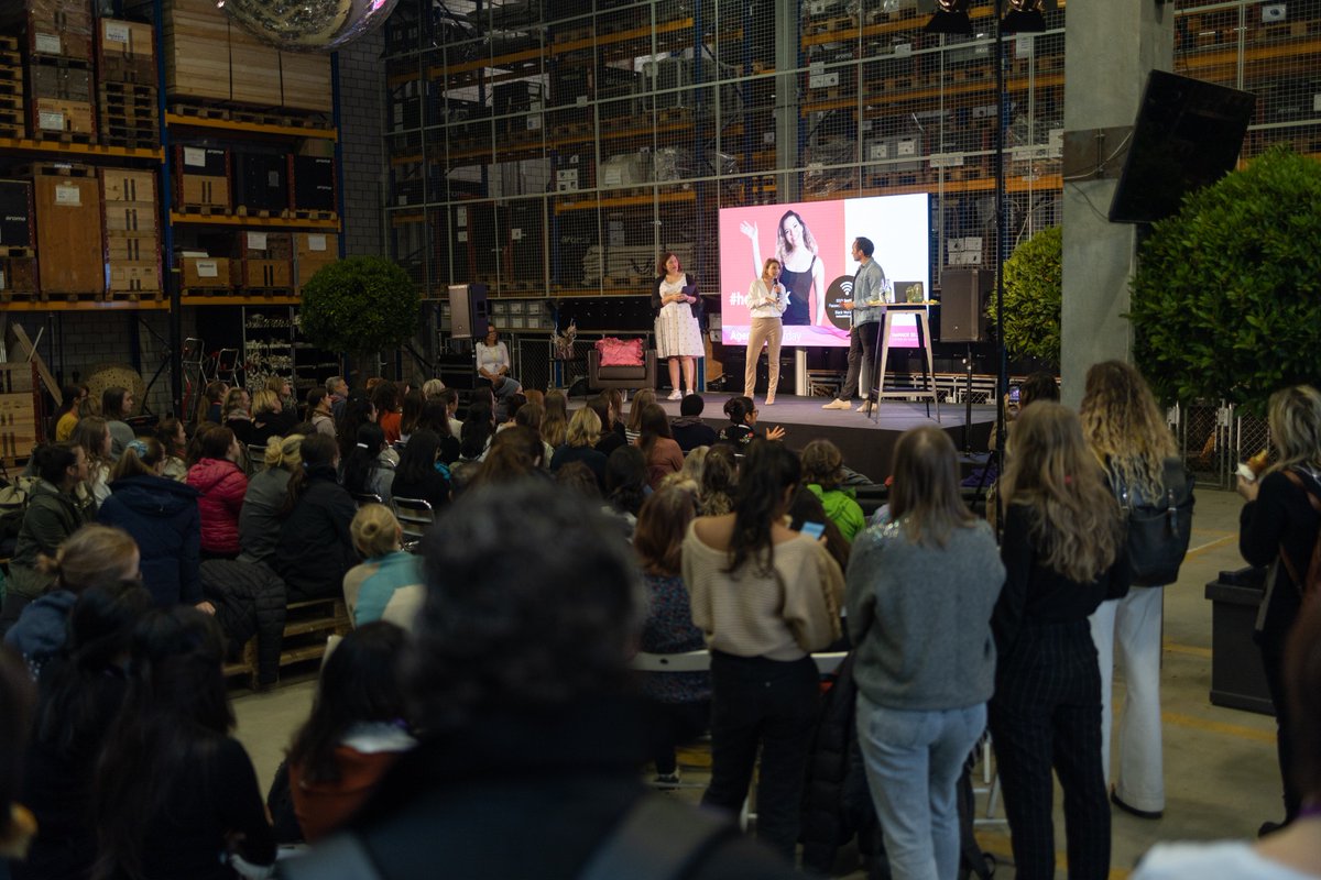 dgt_switzerland's tweet photo. 🔥#HerHACK, the biggest female-led Swiss #Hackathon is happening as we speak! What an amazing first day. Bring on day 2! 💪Thank you @awscloud @Cognizant @UBS @PMIScience @SamsungSchweiz @allianzsuisse @Zurich @Swisscom #Noerd #SwissDigitalDay #herhack2021 #femalehackathon https://t.co/s4worAvXq3