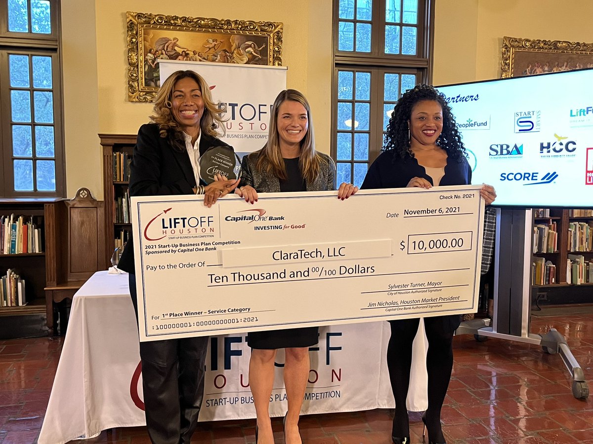 houstonlibrary's tweet photo. That’s a wrap on LiftOff Houston 2021 and our hybrid program! Thank you so much to our judges, competitors sponsor @capitalone and winners: Clara Orlean, Krystle Hodge and Alina Kravchenko #LiftOffHouston #ILoveHPL https://t.co/yKKeBcq4SN