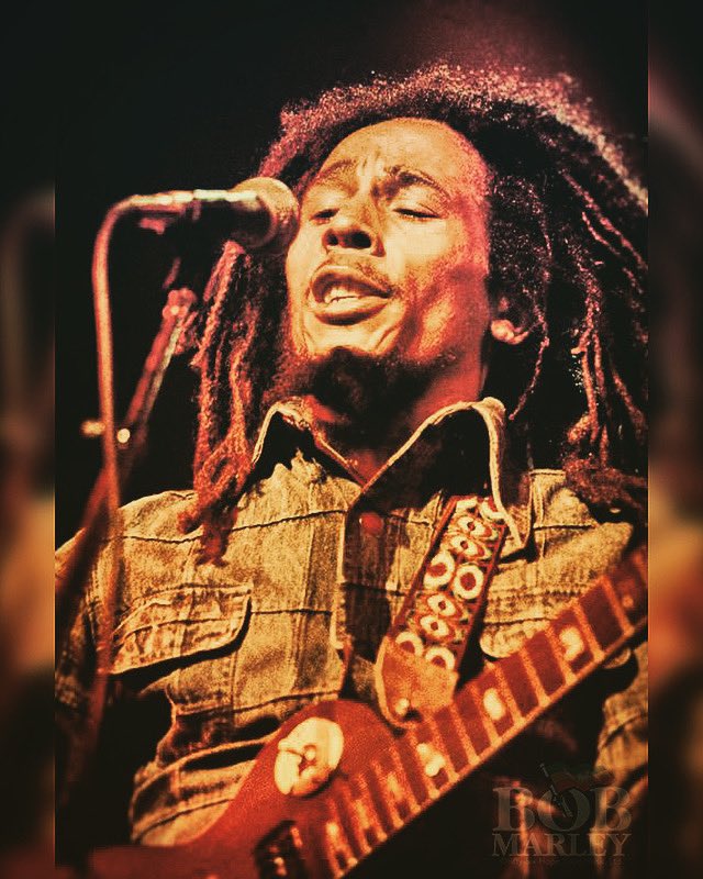 bobmarley's tweet photo. “Don’t you forgot – no, youth – who you are and where you stand in the struggle.” #SoMuchThingsToSay #bobmarley
📷 by #AdrianBoot
© Fifty-Six Hope Road Music Ltd. https://t.co/aNbbTLYffi