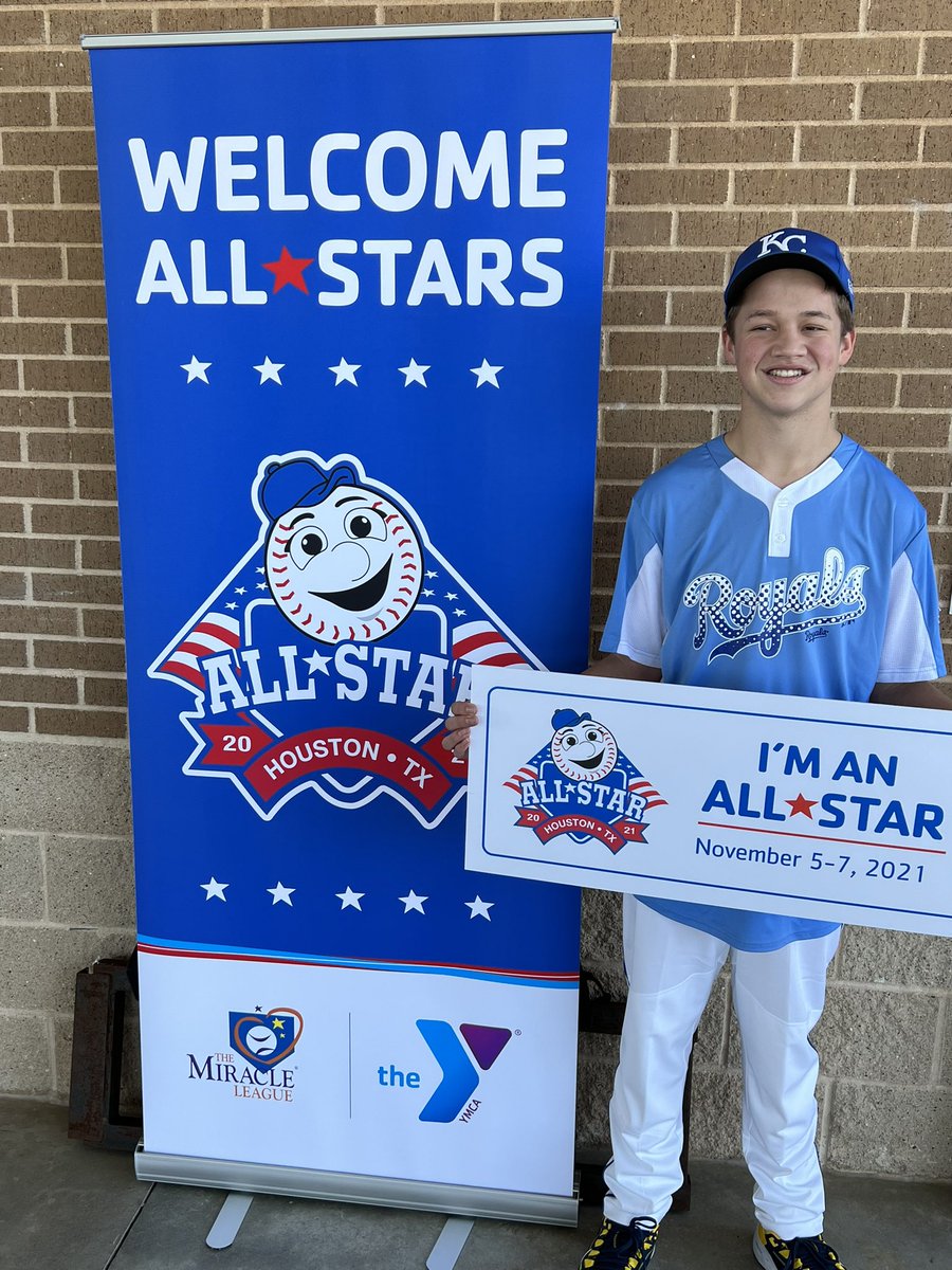 Excited to be in a Houston this weekend with <a href="/ComdenJed/">Jed Comden</a> for the National Miracle League All Star Weekend! More than 100 kids from around the country here to play baseball. #HoustonYAllStars