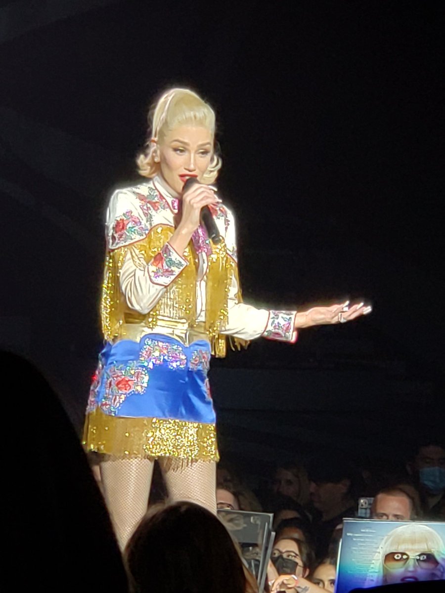 Favorite pics from #GwenStefani concert #justagirl #justagirllasvegas #LasVegas <a href="/gwenstefani/">Gwen Stefani</a>