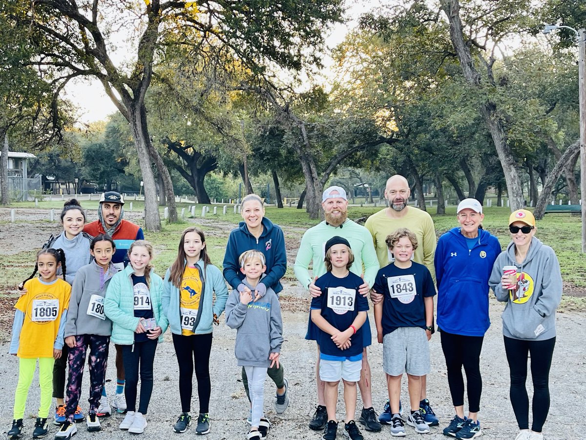 CambridgePE's tweet photo. It was an absolutely gorgeous morning for the 5k Hunger Run/Walk at Comanche Park!  So proud of our Cambridge Mule Milers and their families!!!  100% of proceeds go to local food banks!
 #runstrong #fighthunger https://t.co/dH2OgwqzvF