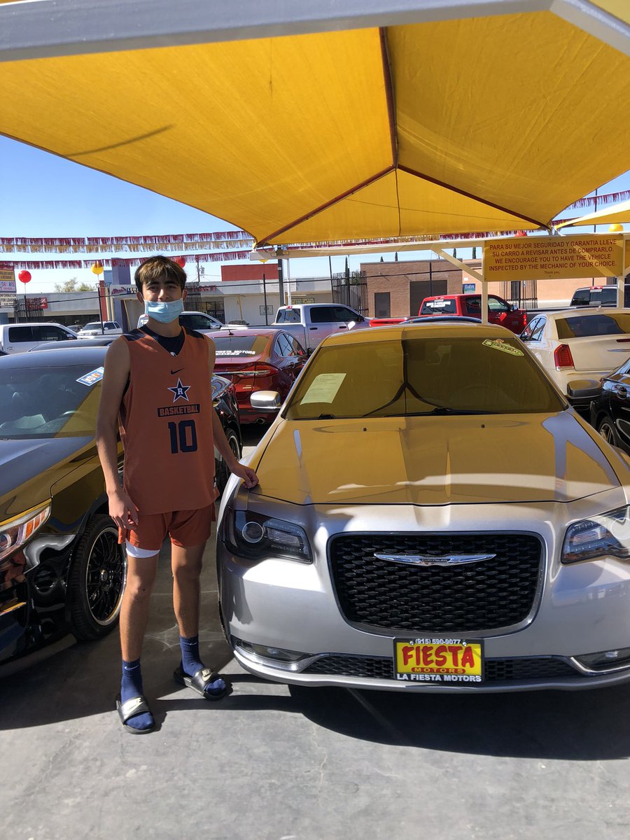cisxco10's tweet photo. Thank you #LaFiestaMotors for sponsoring riverside basketball! #riverside4ever @RangerBBall https://t.co/oE9oIn7BQ0